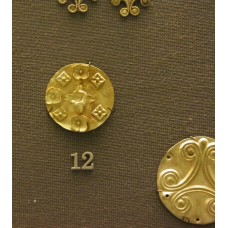Gold ornament, cross with square points